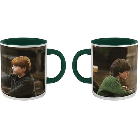 Harry Potter Harry And Ron - Playing Chess Mug - Green