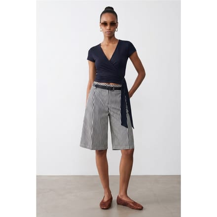 Crop Wrap Blouse met Strikdetail