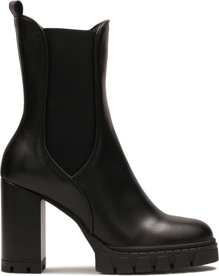 Leather heeled boots with high upper