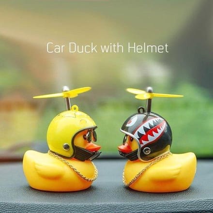 Auto En Fiets Decoratie-Auto Eendje Decoratie - Bad Eend-Eend met Helm-Auto-Fiets-Motor-decoratie ducky met helm - 1 stuks