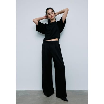 Stradivarius T-shirt met korte mouw en zachte touch  Zwart S