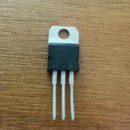 NPN Transistor - Bipolaire Transistor - Elektronische Circuits - Hoge Versterking - TO-220 - null