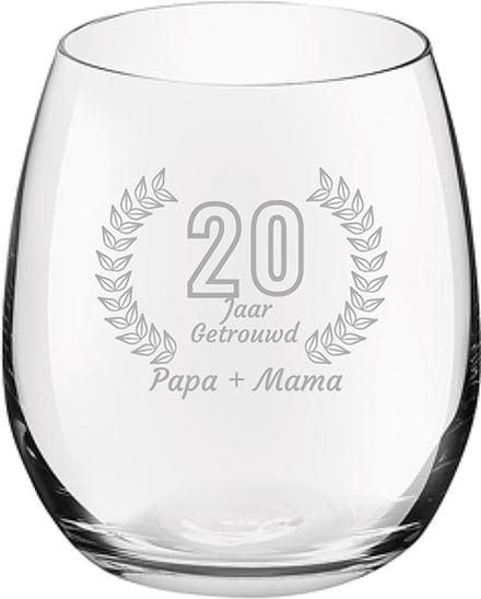 Gegraveerde Drinkglas 39cl Papa + mama 20 jaar getrouwd