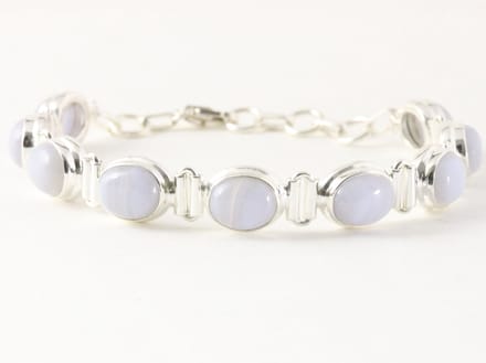 Zware zilveren armband met blauwe lace agaat