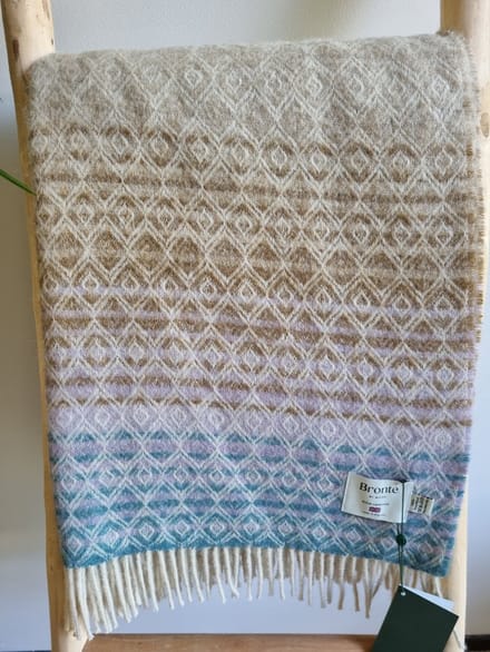 Wollen Plaid - DIAMOND Ombre Aqua Lilac - 140x185cm - Bronte x Plaids.shop