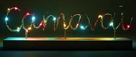 Decoratie plakje met tekst CARNAVAL verlicht - 36x12cm.