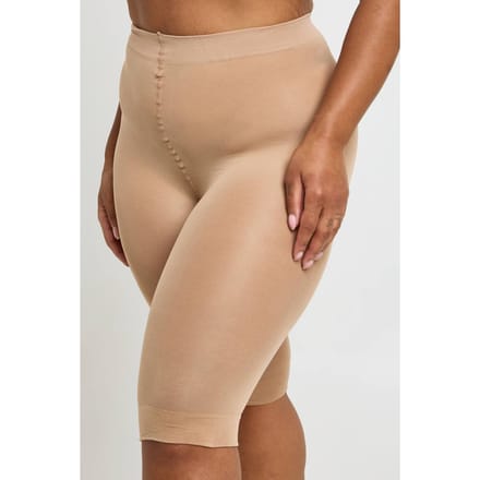 boohoo Dames Plus Anti-schuur Shorts | Nude | Maat: 24-26