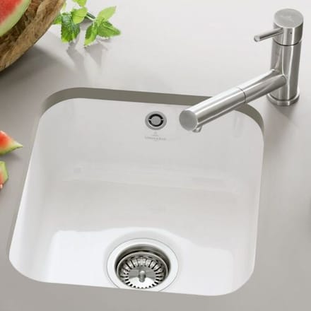 Villeroy & Boch Spoelbakken - Keramische spoelbak 45x45 cm incl. afvoergarnituur, CeramicPlus, alpine wit 670301R1