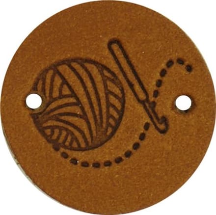 Durable Leren Label met Bolletje Wol en Haaknaald – 2 cm – Set van 2 Stuks