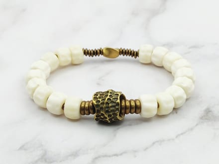 Mei's - Tibetan Coppery Bone - armband dames - koper goud/wit - polsmaat 17 cm