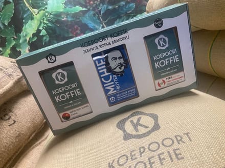Kadoverpakking 250 gram koffiebonen en 2x 75 gram thee