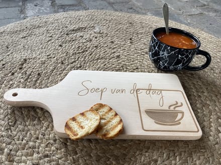 Creaties van Hier - serveerplankje - soep - 35 cm - hout