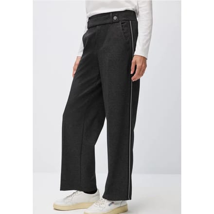 Broek met rechte pijpen en tape