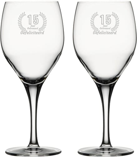 Gegraveerde set rode wijnglazen 42,5cl Gefeliciteerd 15 jaar getrouwd