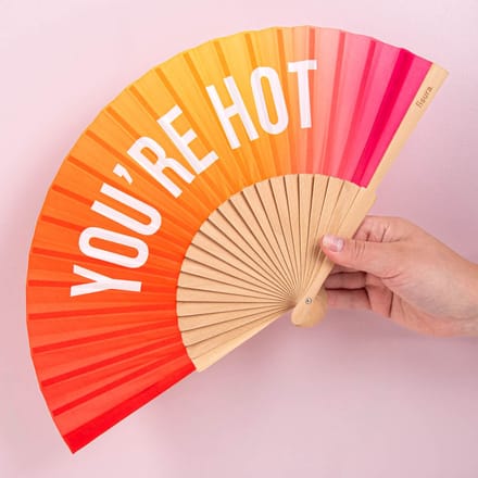 Houten waaier You're Hot van Fisura