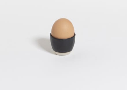 The Table | Atelier Eierdop - Set van 2 - Black Pepper - Zwart - Handgemaakte Eierdopjes 5x4 cm