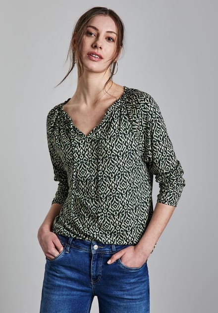 A322965 LTD QR printed raglan shirt