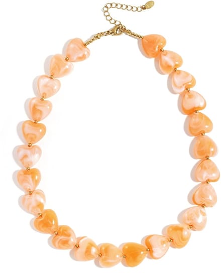 Ketting met hartvormige kralen