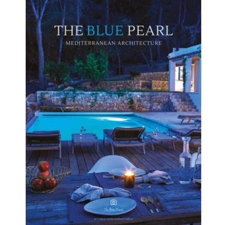 The Blue Pearl: Ibiza - White, Conrad