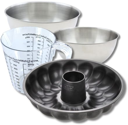 Bakset met 32 cm schoorsteenbroodvorm, 2 mengkommen, maatbeker en spatel Zenker