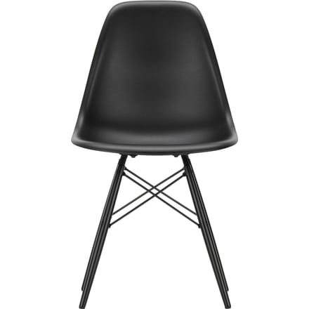 Vitra - DSW Eames Plastic Sidechair - diepzwart RE - esdoorn zwart