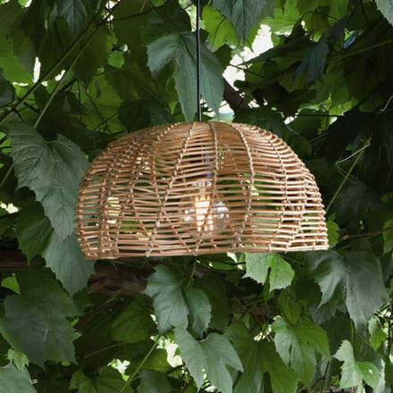 PR Home Buiten hanglamp Mayla, rotan naturel, Ø 43 cm, stekker IP44