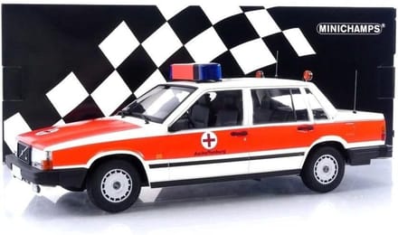 Volvo 740 GL DRK Aschaffenburg 1986 - 1:18 - Minichamps
