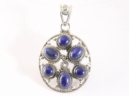 Grote opengewerkte zilveren hanger met lapis lazuli
