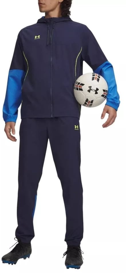 Under Armour Challenger pro trainingspak Woven / Presentatie