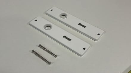Langschild sleutelgat aluminium / wit 56mm