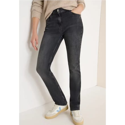 Straight Legs jeans