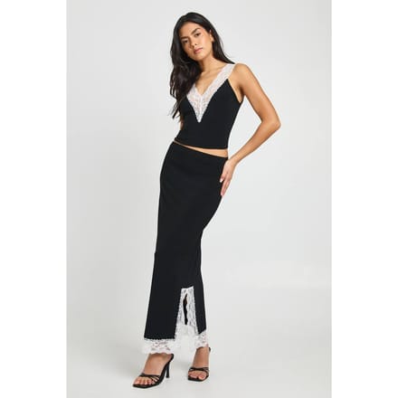 boohoo Dames Vest Met Contrasterende Kanten Bies En V-hals | Black | Maat: 8