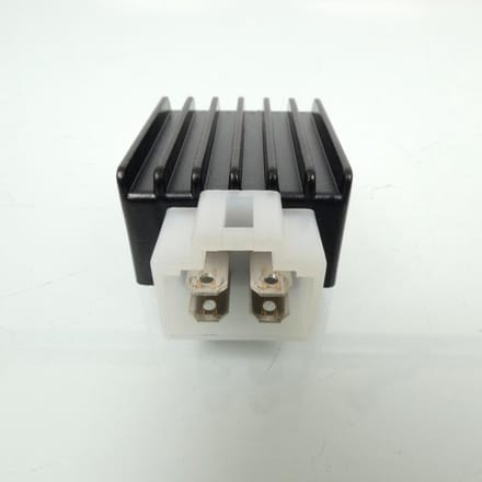 Régulateur tension origine pour scooter Peugeot 50 TKR 2000 à 2003 772592 Neuf