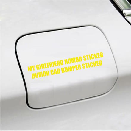 Bumpersticker - My Girlfriend Humor Sticker - 3,5 X 20,6 - Geel