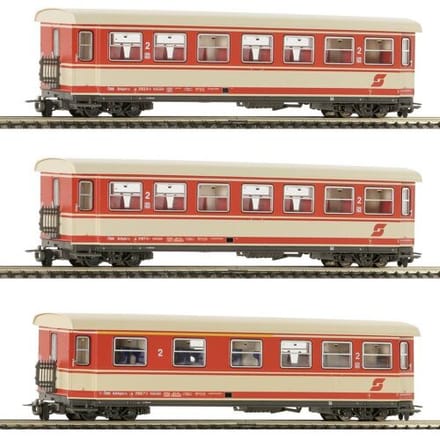 Roco 6240004 H0e set van 3 personenrijtuigen van de ÖBB