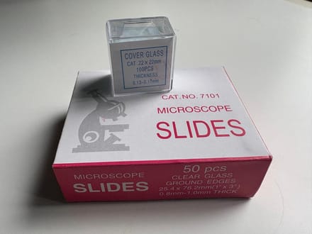 Microscoop glaasjesset – 50 objectglaasjes 76,2 × 25,4 mm + 100 dekglaasjes 22 × 22 mm – 1 set