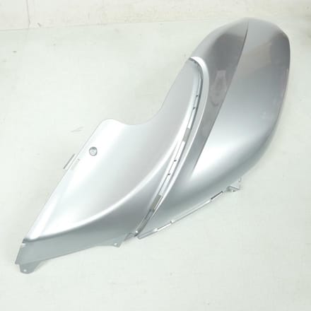 Coque arrière droite origine pour scooter Derbi 125 Boulevard 2011 62198700F2