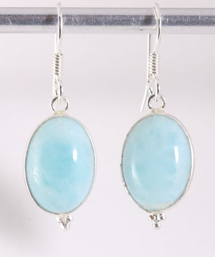 Zilveren oorbellen met larimar