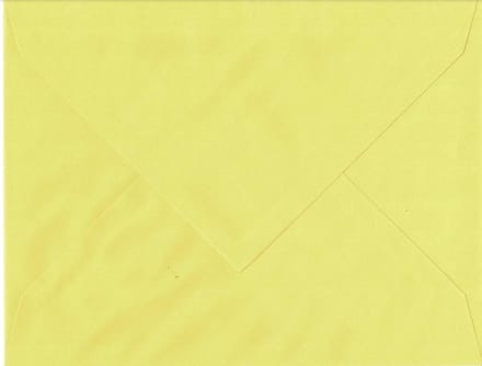25 A4 Enveloppen - Geel - 24,5x30,5cm - Puntklepsluiting
