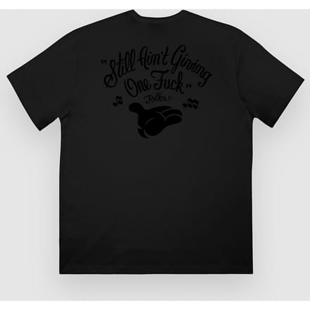 The Dudes Still Ain'T Classic T-Shirt zwart