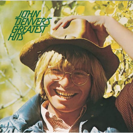 CD JOHN DENVER - John Denver's Greatest Hits 82876693762 RCA 2005 US Rock Gebruikt beige