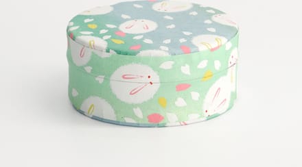 Tokyo Design Studio - Matcha met Konijn Usagi Theecontainer - Groen - 7,5x3,3 cm - 30g