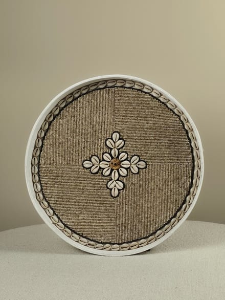 Blitzdeco - Decoratief Dienblad - Bloem - Warm Beige Kralen & Schelpen - Handgemaakt - Large
