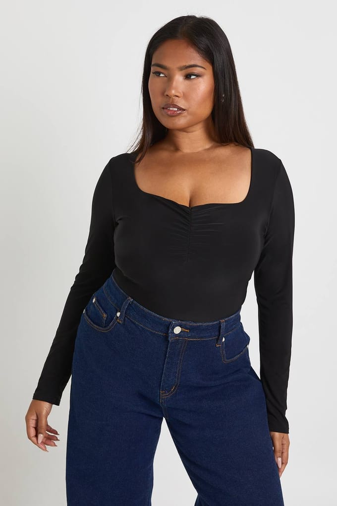boohoo Dames Plus Lange Mouw Dubbele Laag Geraffelde Voorzijde Bodysuit | Black | Maat: 24
