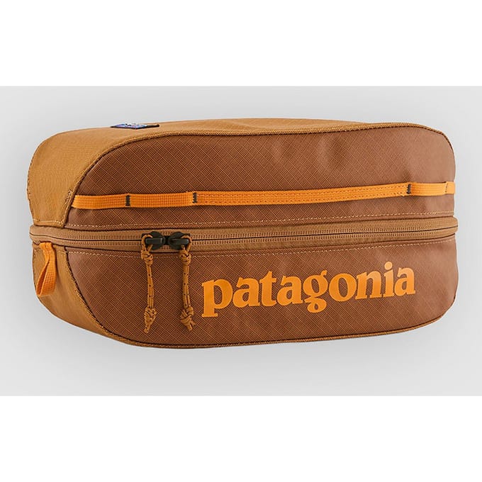 Patagonia Black Hole Cube 6L Rugzak bruin