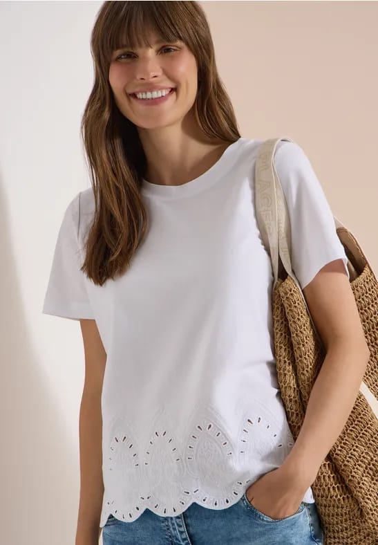 Shirt met borduursel op de zoom