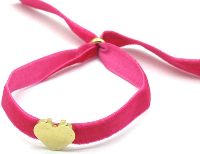 Armband Dames - Hartje RVS - Fluweel - Lengte Verstelbaar - Donkerroze – valentijn – cadeau