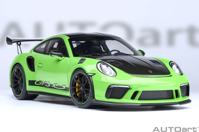AUTOart 1/18 Porsche 911 (991.2) GT3 RS Weissach Package, Lizard Green
