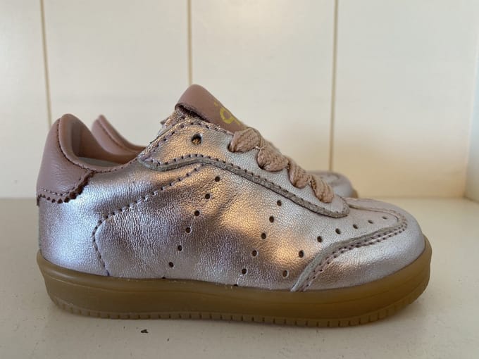 Pinocchio sneaker oud roze maat 20