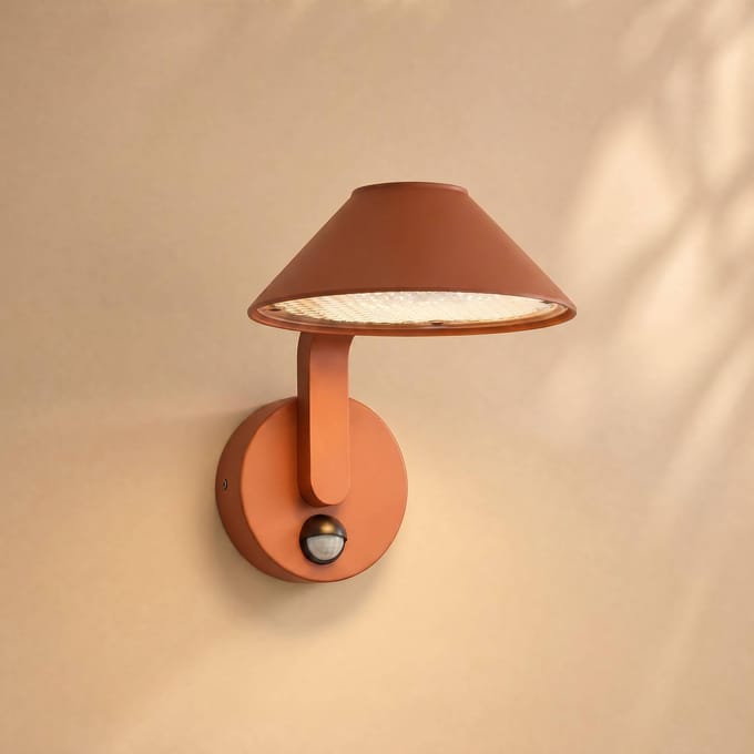 Lindby LED buiten wandlamp Capelo, aardetinten, Ø 20 cm, sensor